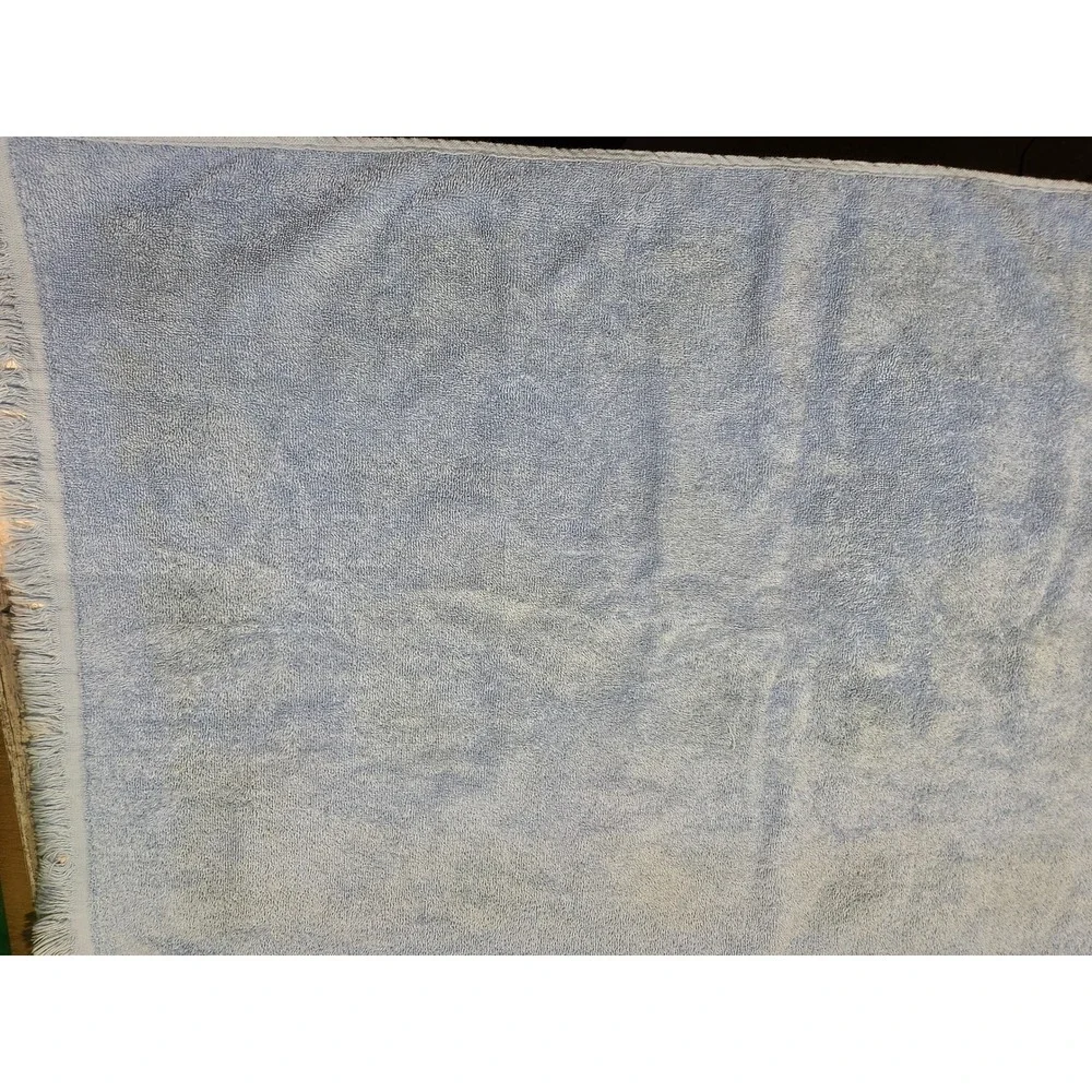 2 Vintage Pequot‎ Blue Floral Bath Towels Rose Fringe 40x24 Cotton Lazy Daisy